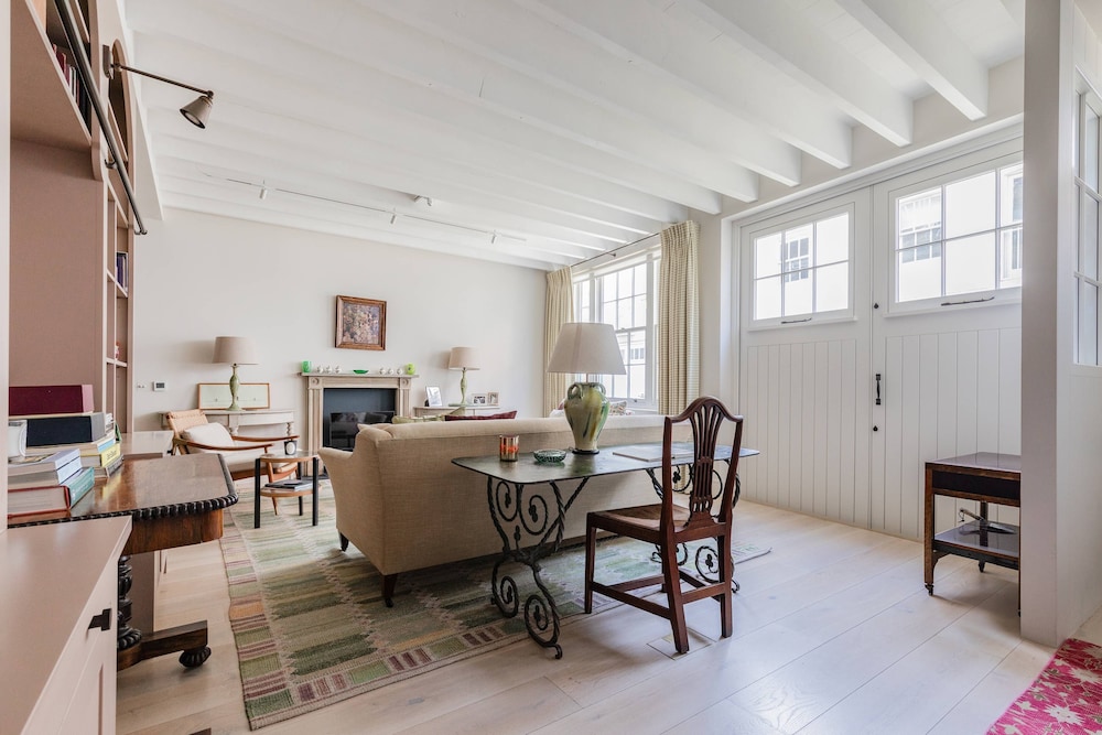 Cranley Mews VI by Onefinestay