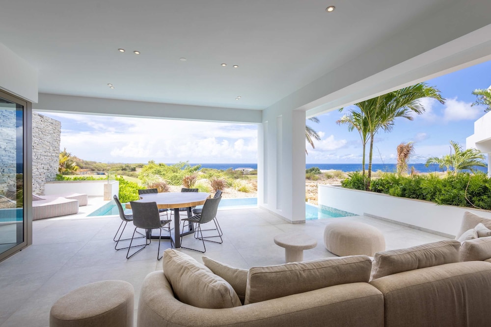 NEW The Cape at Blue Bay Golf Beach Resort