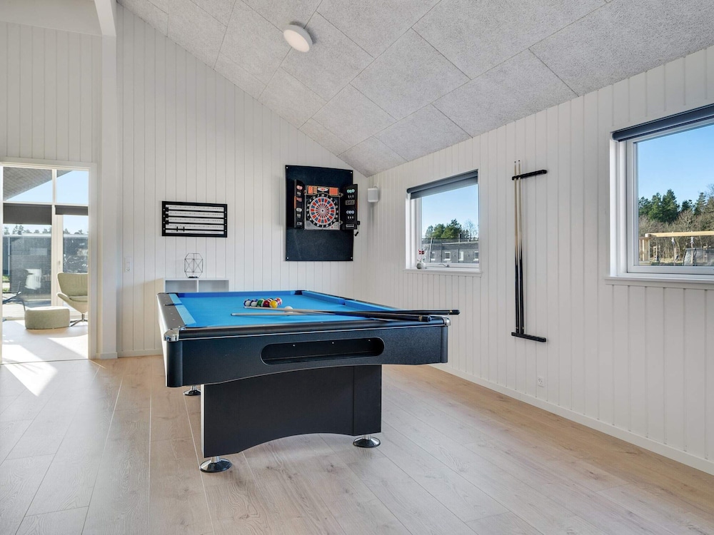 5 Star Holiday Home in Norre Nebel