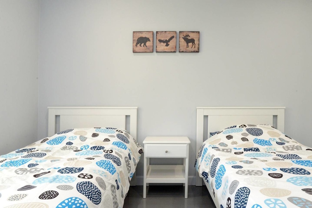 North Hollywood Vacations - Bright Spacious Family House Near Universal Studios - Property Image 2