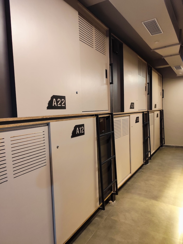 C2 PODS