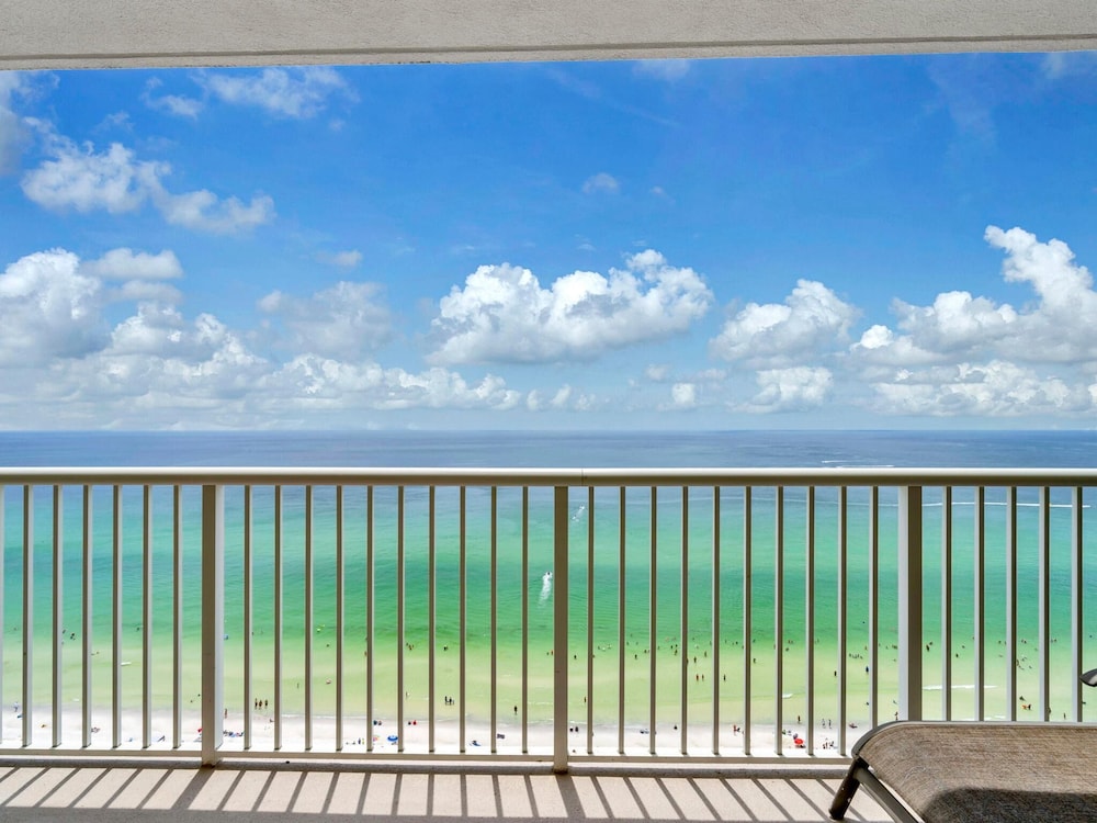 Majestic Beach Towers 2-1809
