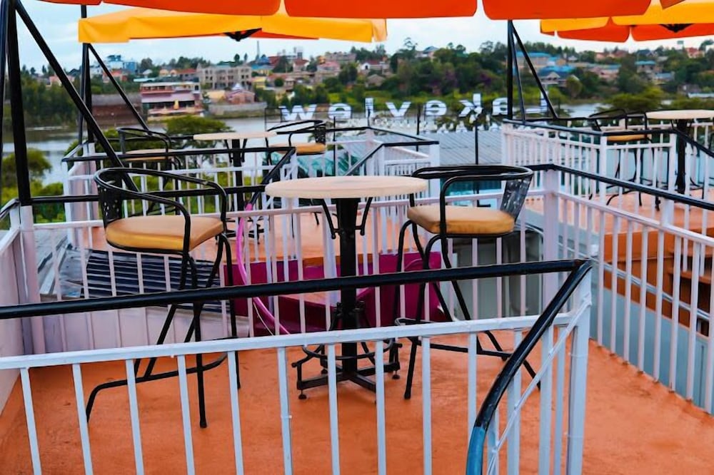 Lux Suites Lakeview Cottages Ruiru