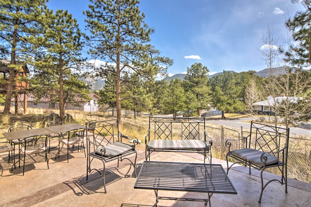 Estes Park Home w/ AC - 1/2 Mi to Lake Downtown! - Property Image 7