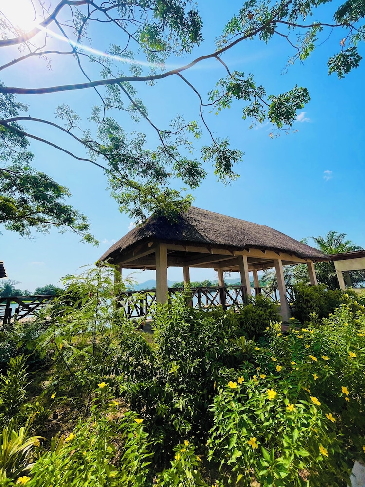 Platinum Blue Island Resort