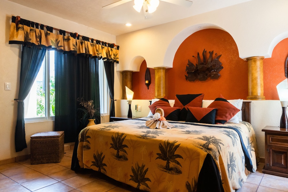 PlayaCar House MZ 28 by Playa Paradise