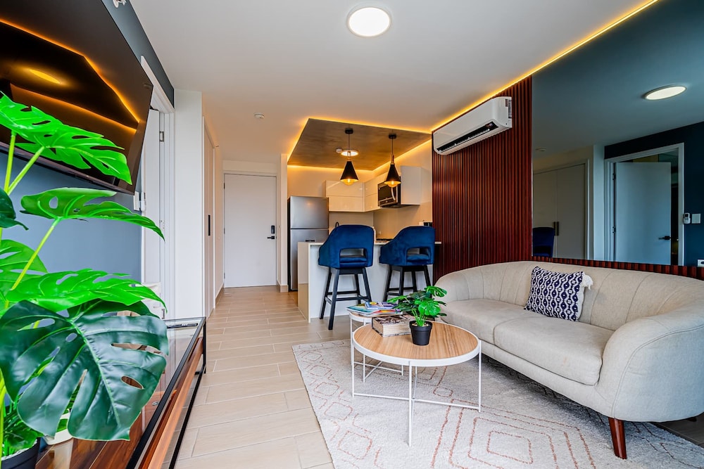 w Bright 1BR w Private Balcony in San Francisco