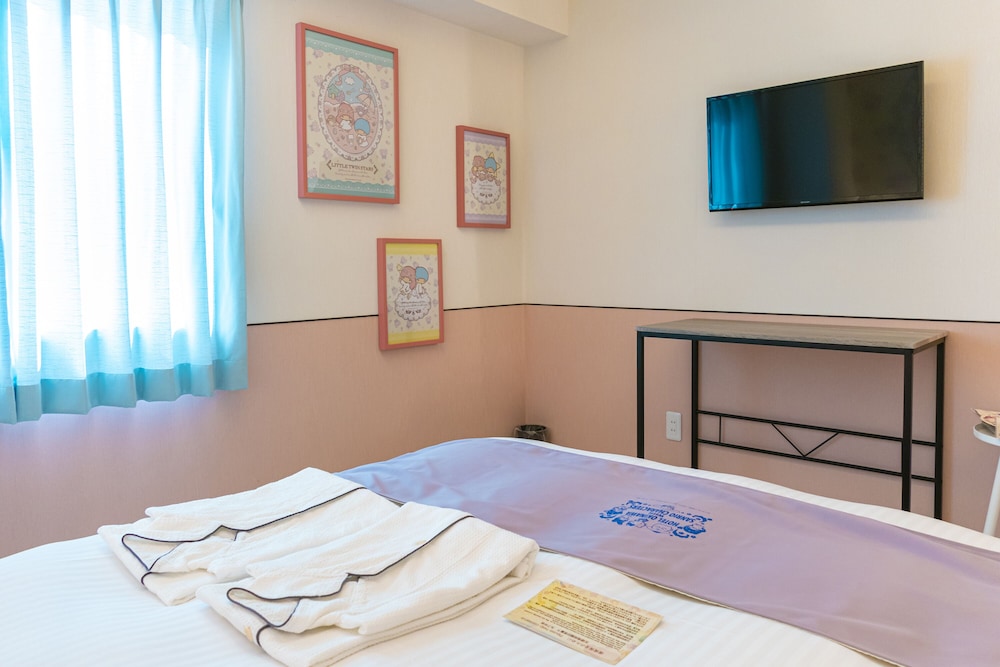 HOTEL OKINAWA WITH SANRIO CHARACTERS 128
