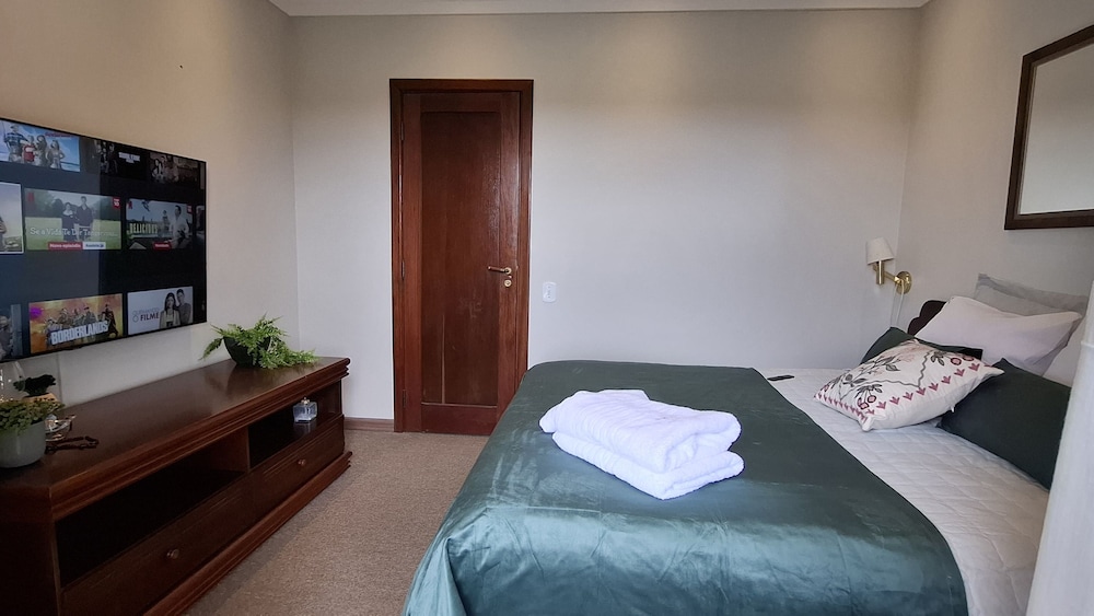 Duplex em Castelo Piscina e Lareira