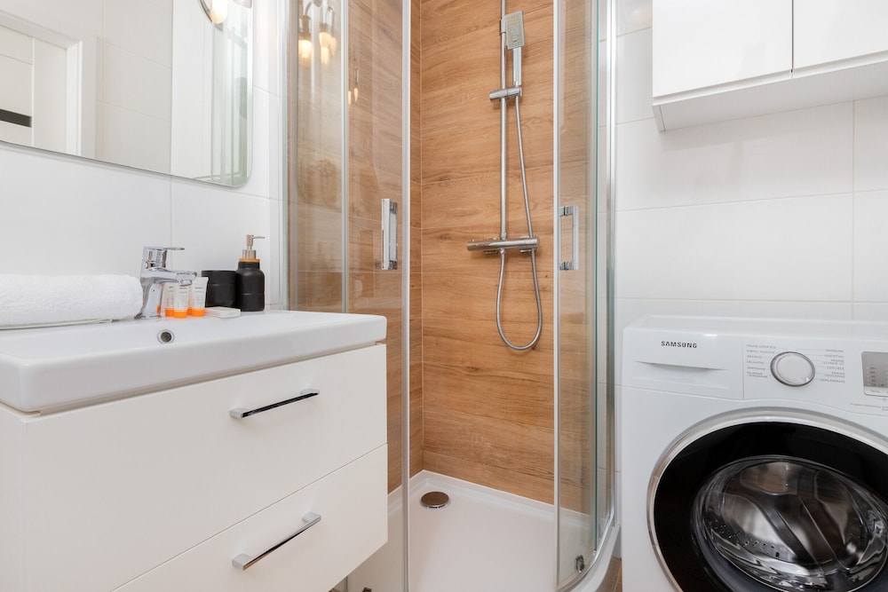 Northern Apartments Gdynia by Renters view 3