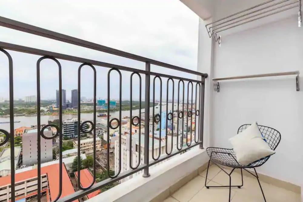 Prestige Saigon Royal - Modern Apartment