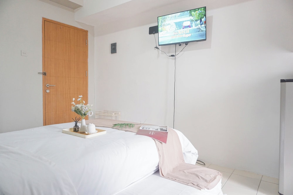 Homey And Cozy Studio Apartment Margonda Residence 2