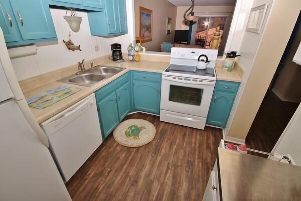 Sea Coast Gardens II 2 Bedroom Condo by Great Ocean Condos