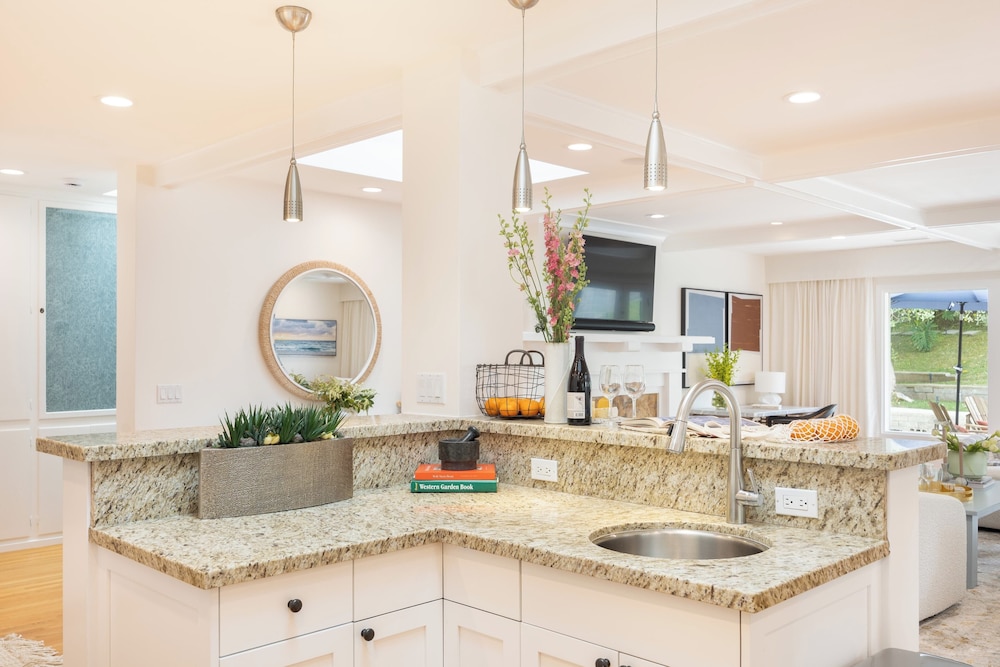 La Jolla Living by Avantstay A+ Location Private Backyard Lounge