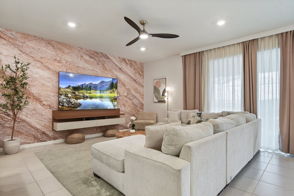 Luxury Stay: Pool, Games, Themed Rooms
