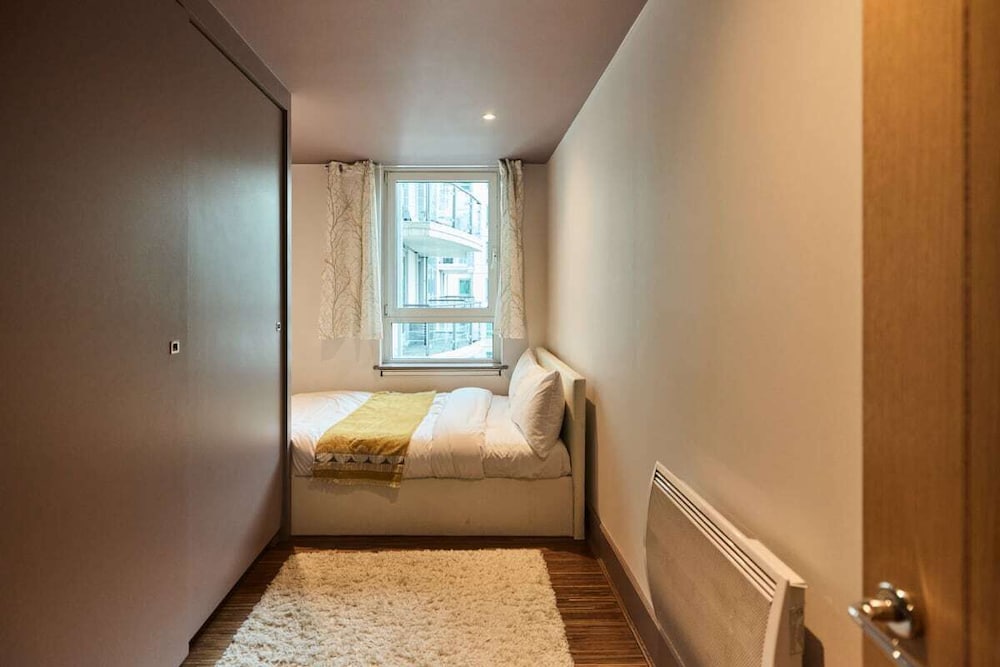 The Vauxhall Hideout - Comfy 2bdr Flat With Balcony