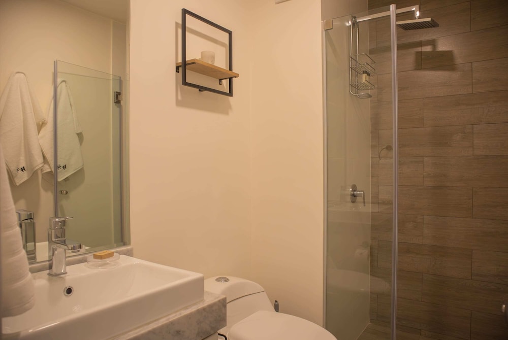 w Cozy 2BR w Balcony in Miraflores