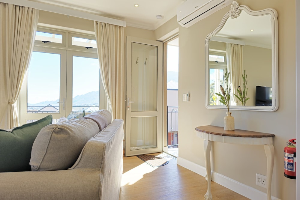 Serene Franschhoek One Bed With Breathtaking Views