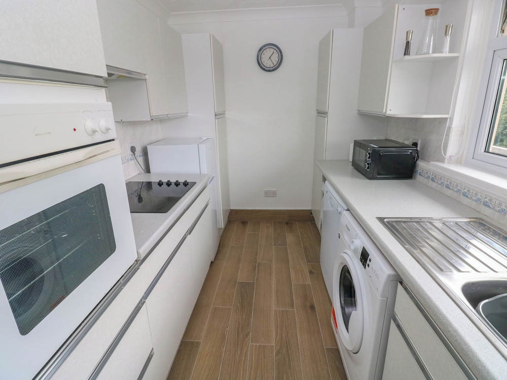 34 Croft Court