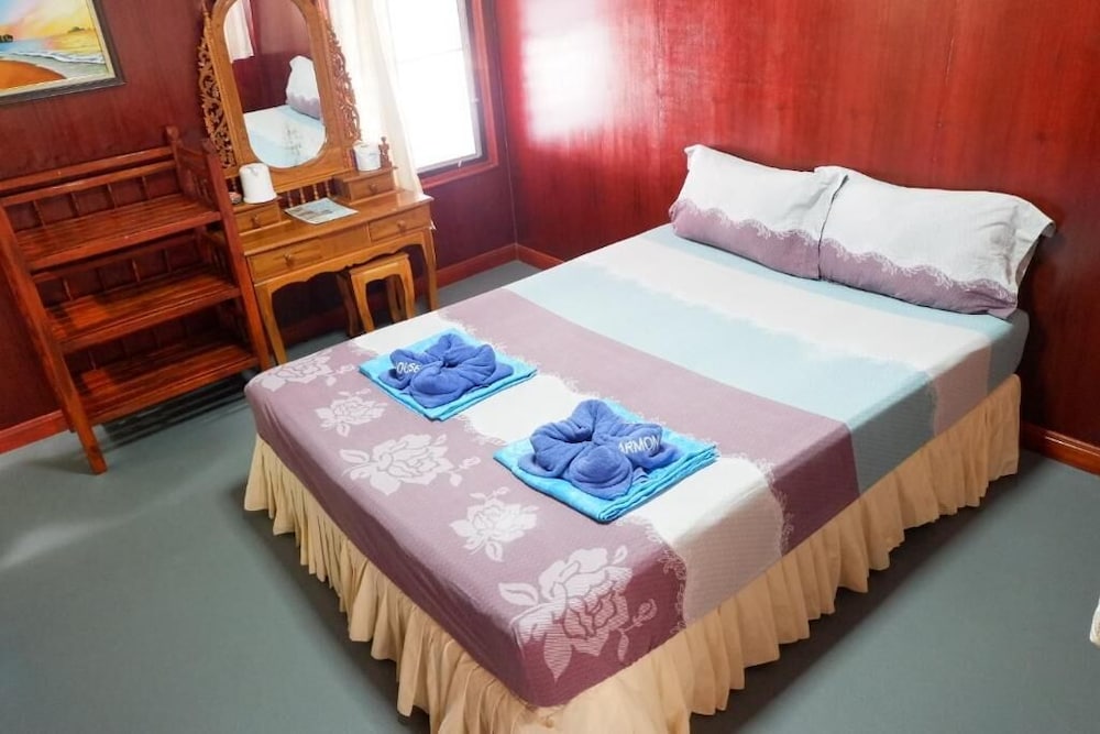 Harmony House - Hostel
