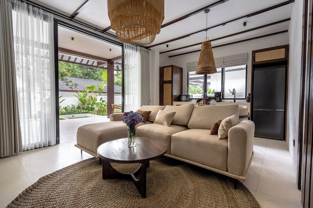 Sacred Jungle by EVDEkimi Ubud – Modern Villas and Apartments with Kitchens, Pools, & Personalized Concierge Service