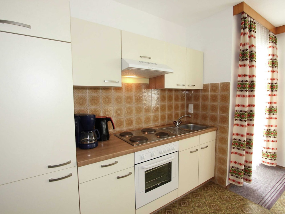 Cozy Apartment in Aschau im Zillertal Near Ski Lift