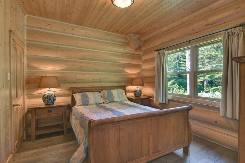 Family fun Private Indoor hot tub Citq 234953