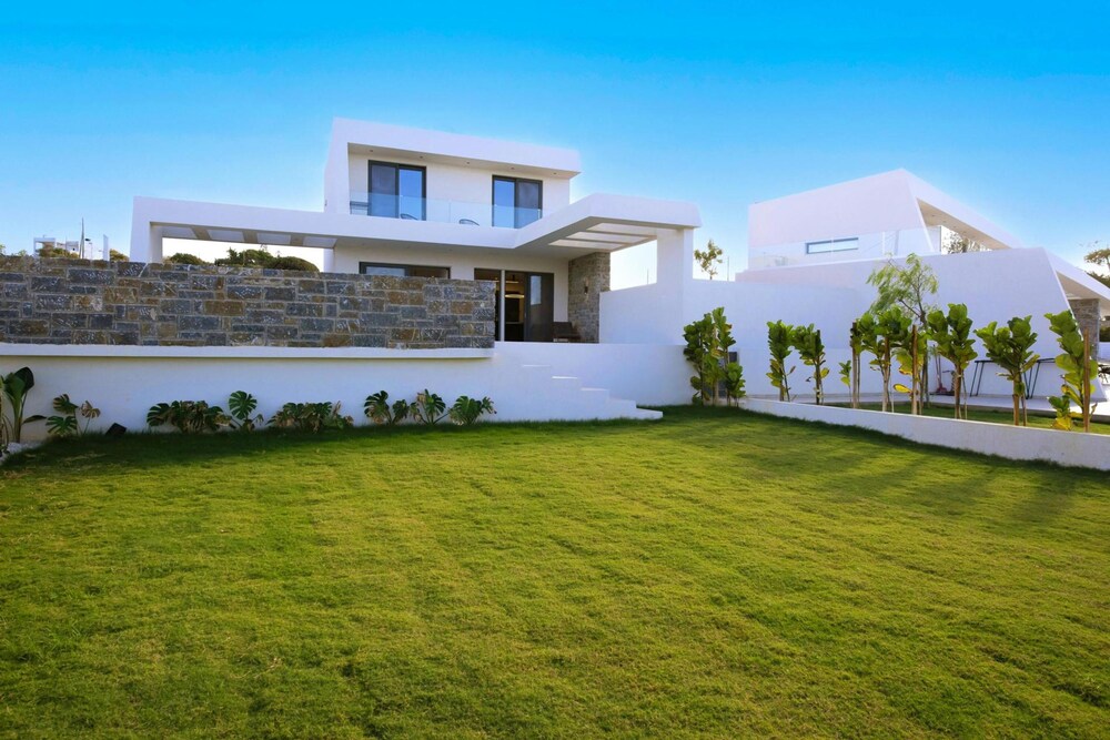 Aethra Deluxe Villa With Pool 700m From Beach
