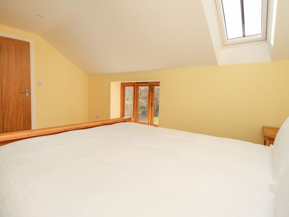 The Stables, Burton Bradstock