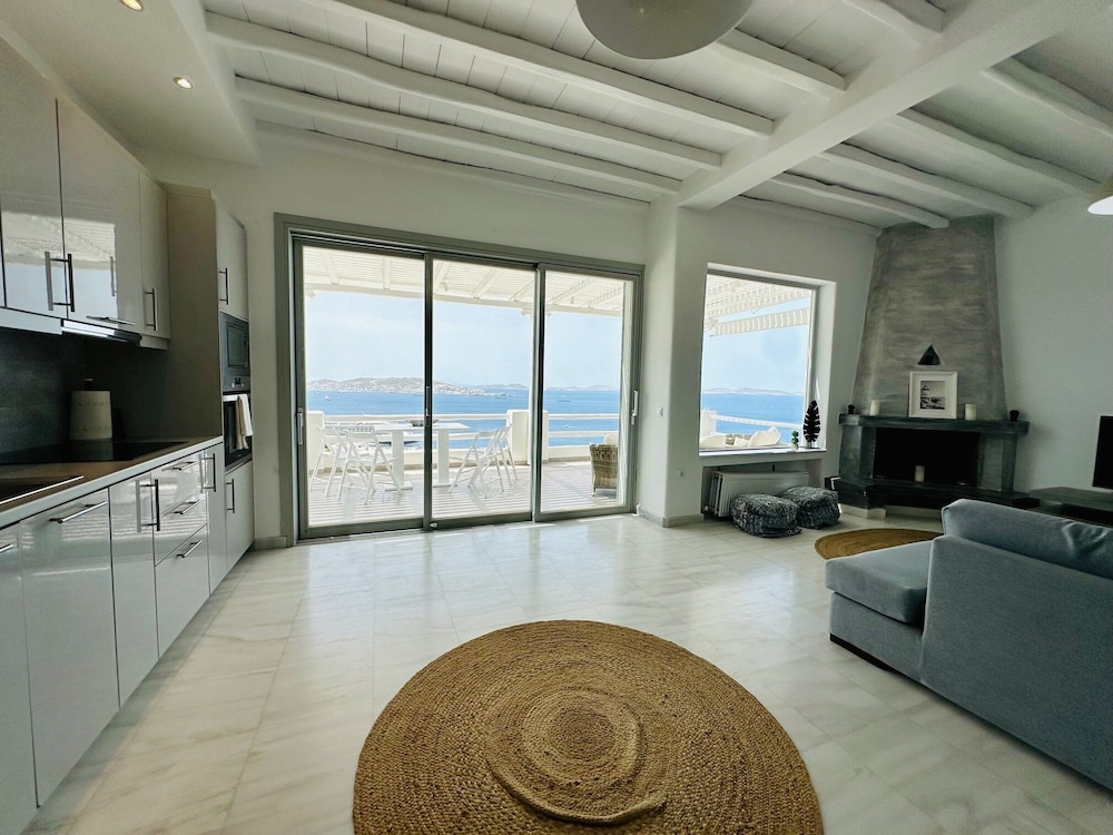 Seaview & Jacuzzi