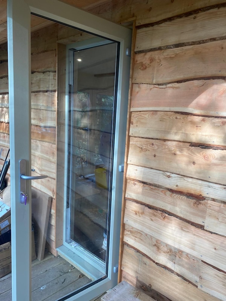 Hayne Barn Estate - Private Estate : 6 Eco Lodges - 1 Studio