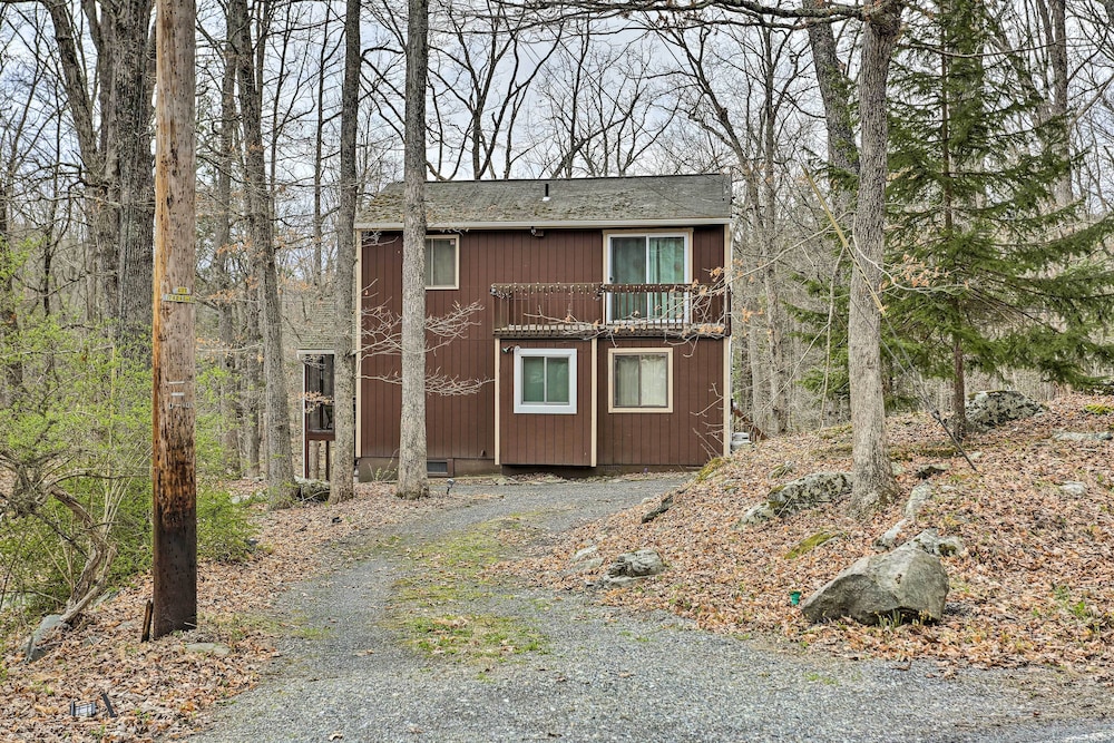 Resort Perks: Picturesque Poconos Getaway!