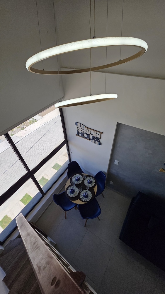 Duplex 303B belavista by la playa
