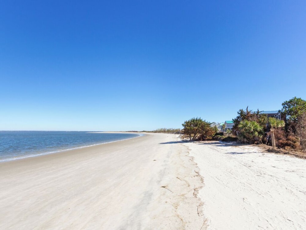 Beach Racquet A117 by Tybee Vacation Rentals
