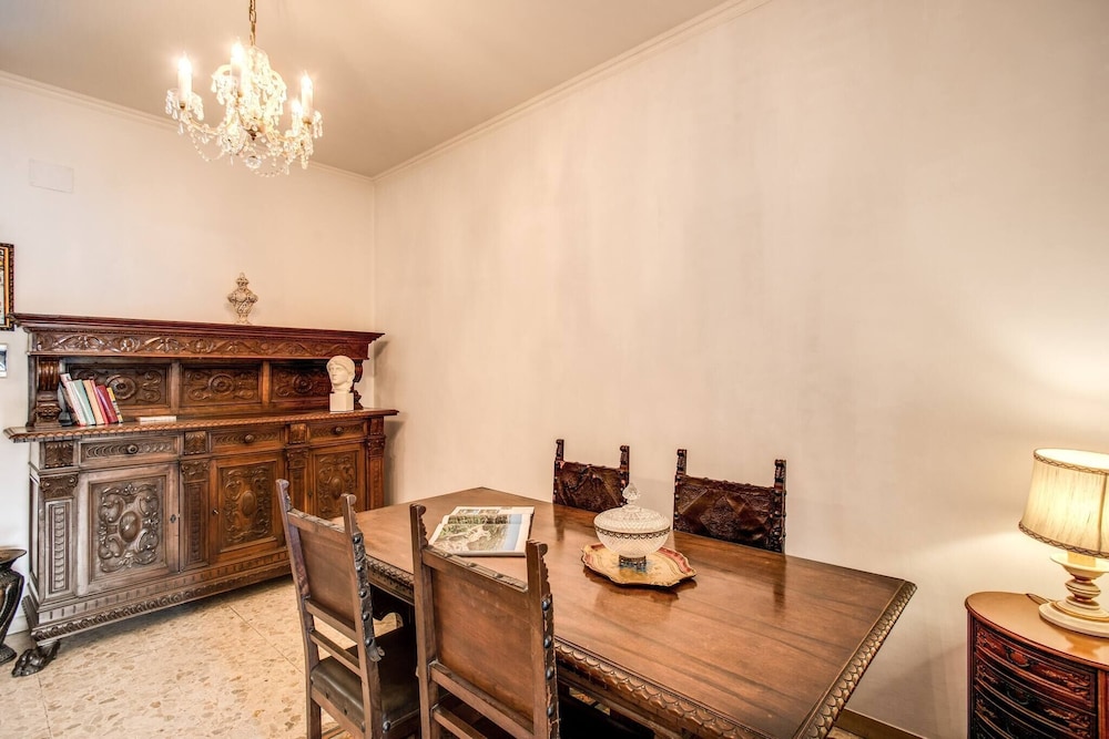 Warm Apt In Ancient Building In Vatican-p S Pietro