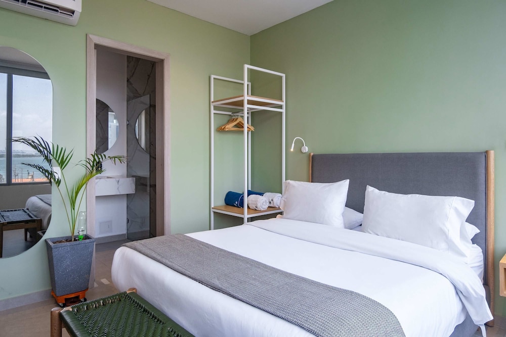 w Idyllic 3BR w Vibrant Terrace in CTG