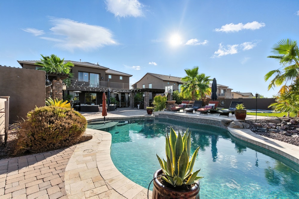 Estrella-resort Style Pool&yard-estrella Mountain