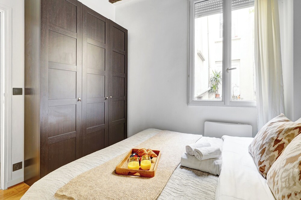 Chic 1BR Near Le Marais & Picasso Museum
