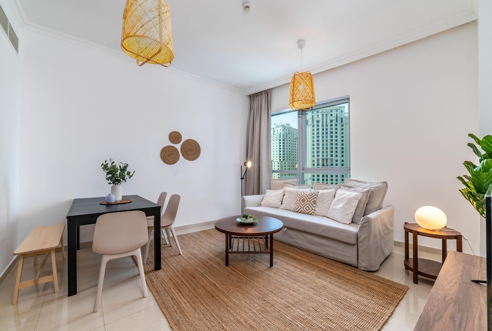 Dream Inn Dubai Bay Central