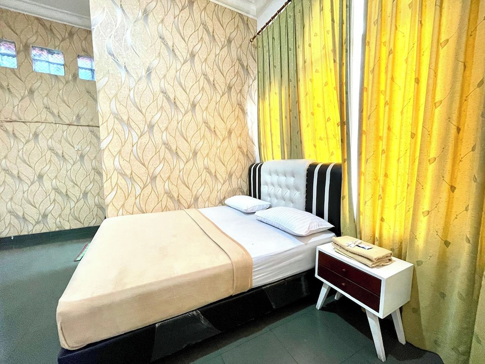 Yani Guesthouse