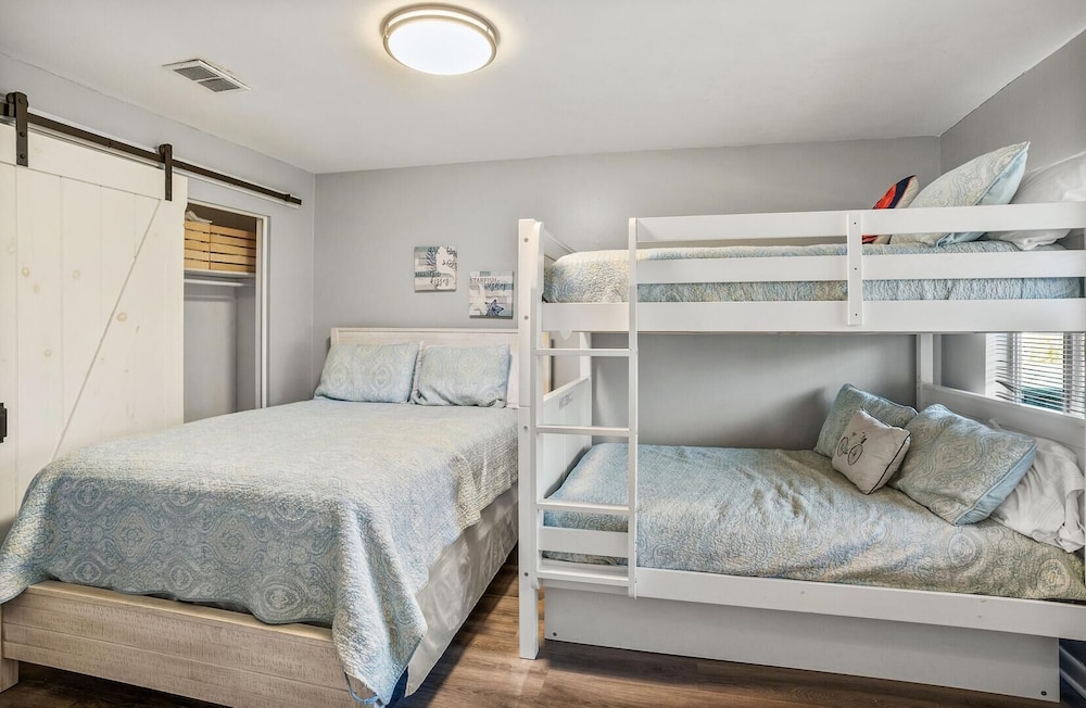 322 Capt John Fripp Villa - Oceanview Retreat on Fripp Island