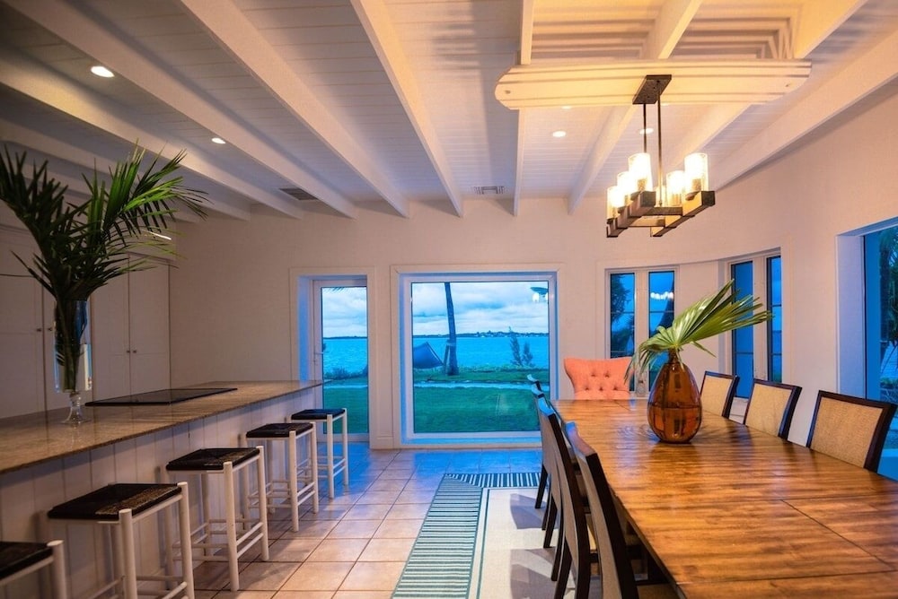 Middle Cay Estate 7 Bedroom Estate