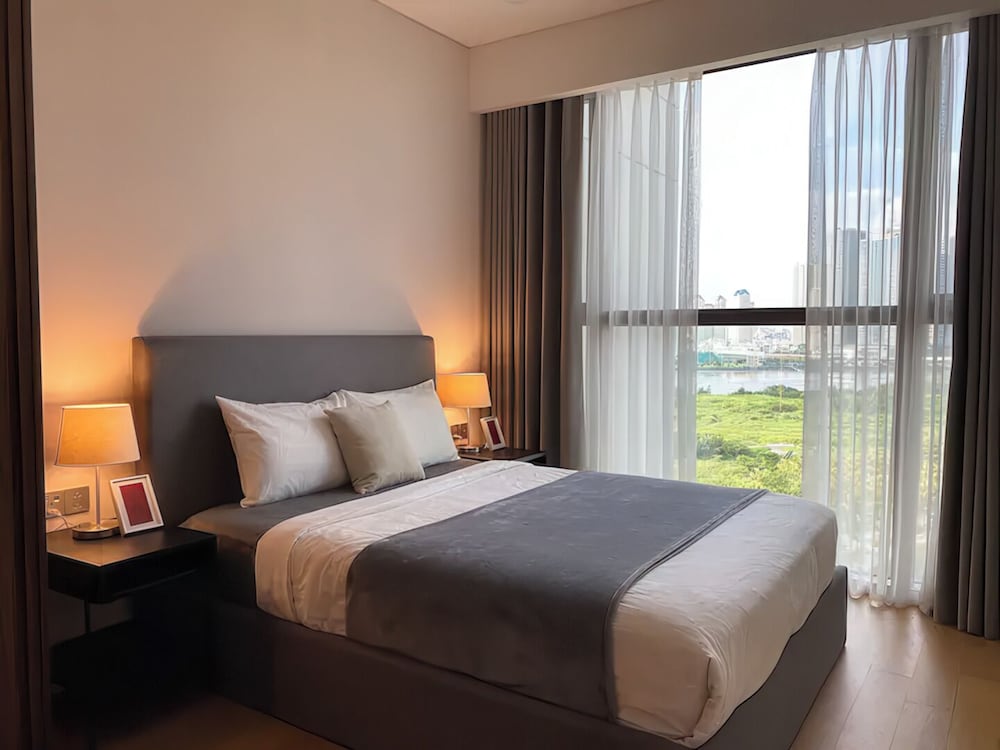 The Metropole - Horizon View Riverside