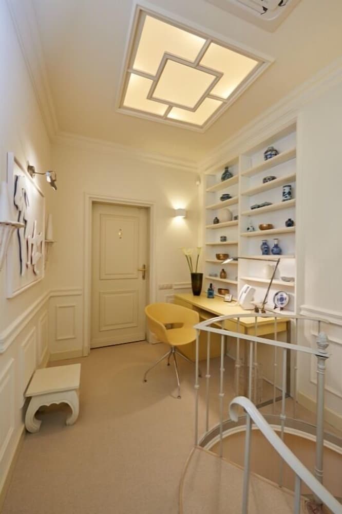 President Boutique Apartments #8 by Goodnite cz view 4