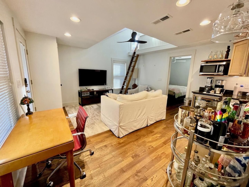 Henlopen Avenue 164 2