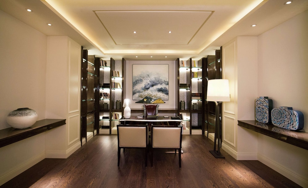 Hilton Dalian Golden Pebble Beach Resort