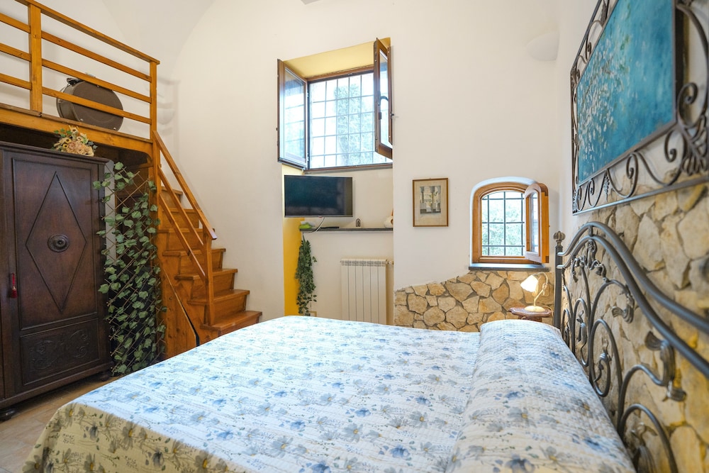 Tramonti Divini Amalfi Country House