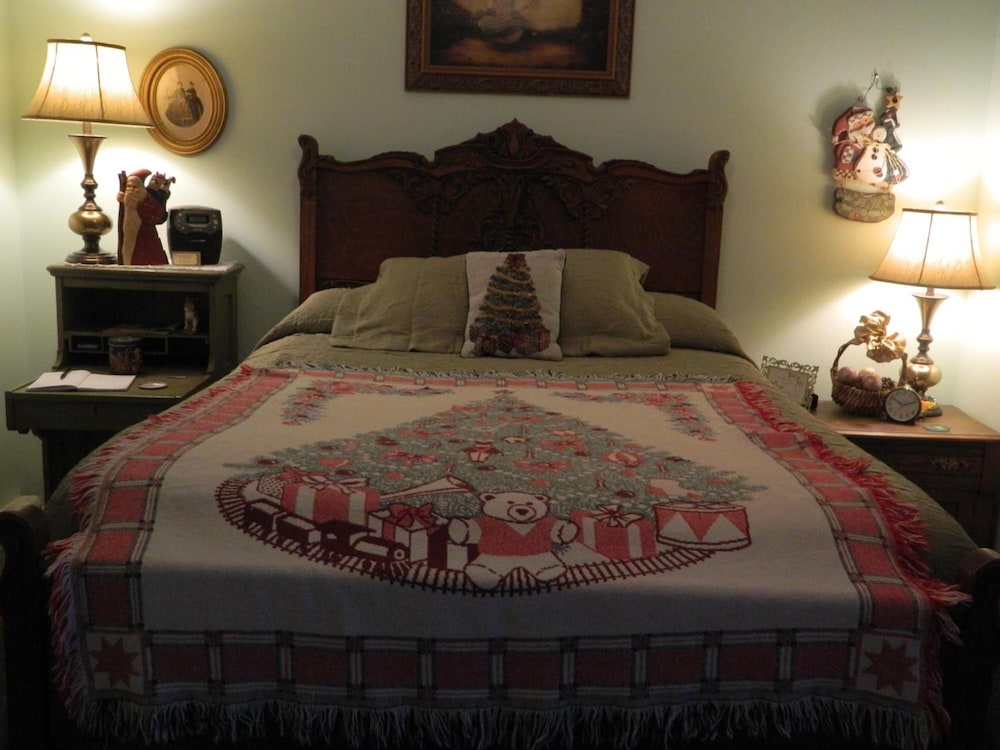 E J Bowman House Bed & Breakfast