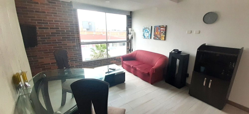 Your best Laureles home away from home