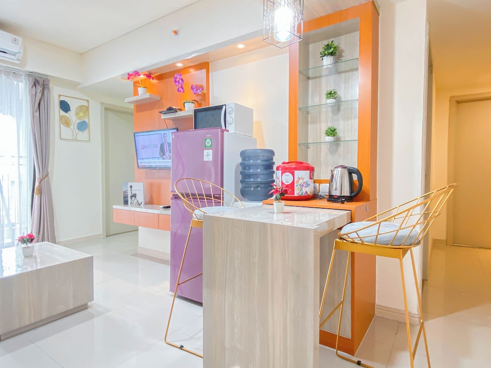 Comfort And Tidy 2Br With Extra Room Apartment Meikarta